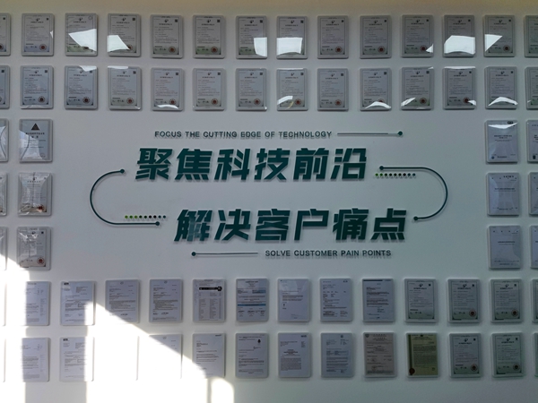 bc191cf210aa46ba8869f90905d0c2b0.jpg